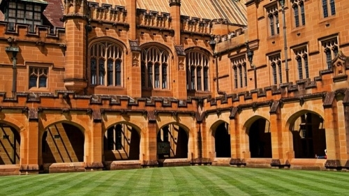 美國<em>東北</em><em>大學</em>商<em>學院</em>25Fall申請截止時間公布