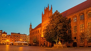 <em><em>圣路易</em>斯</em><em>大學(xué)</em>位置在哪兒？<em><em>圣路易</em>斯</em><em>大學(xué)</em>簡介？