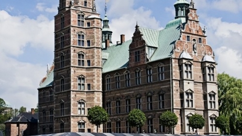 圣瑪麗女子中學 <em>St</em> Mary‘s <em>College</em>