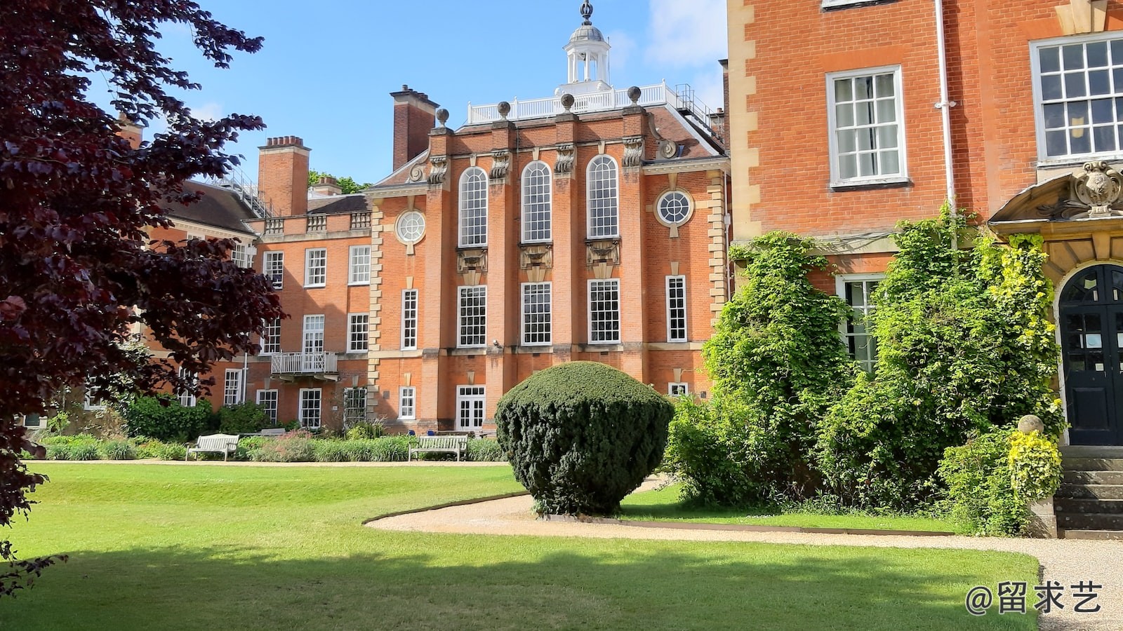 英國(guó)利物浦大學(xué)的學(xué)士榮譽(yù)證書(shū)等級(jí)是如何確定的如果在大學(xué)期間有一門課沒(méi)通過(guò)可否拿到學(xué)士榮譽(yù)證書(shū)