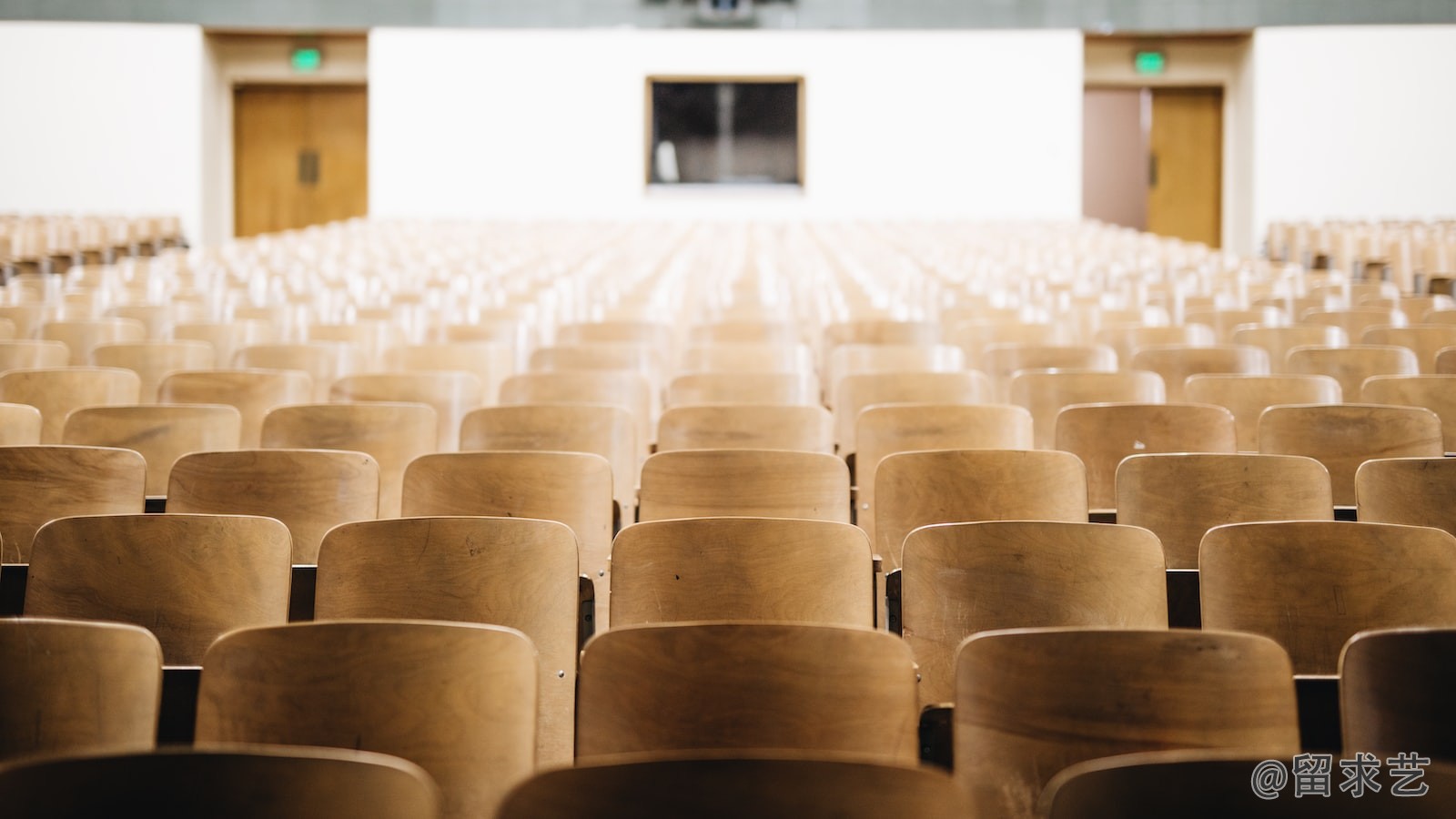 英國哪些大學需交申請費