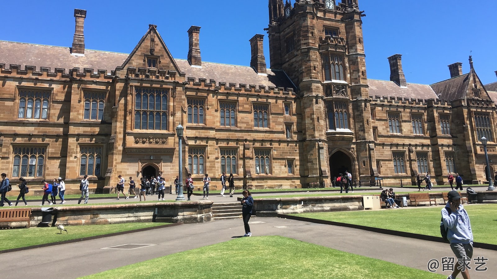 英國貝爾法斯特女王大學的商科怎么樣