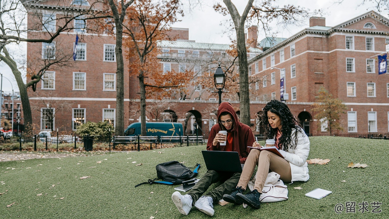 瑞士的大學本科一般是每年的幾月份入學
