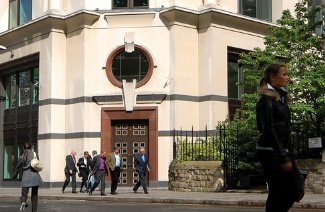 英博夏爾大學(xué)