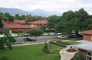 拉文大學(xué)