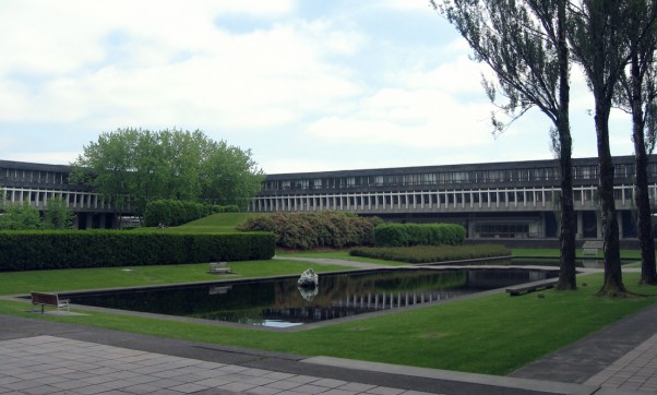 菲莎國(guó)際學(xué)院