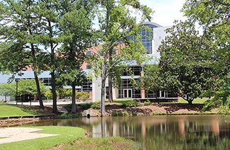 克萊頓州立大學(xué)