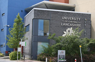中央蘭開夏大學