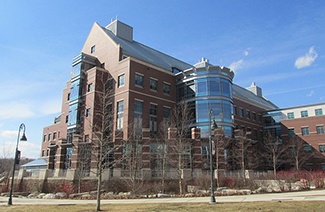 東康涅狄格州立大學(xué)