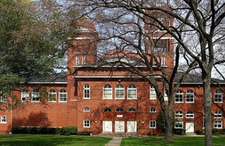 厄斯金學院