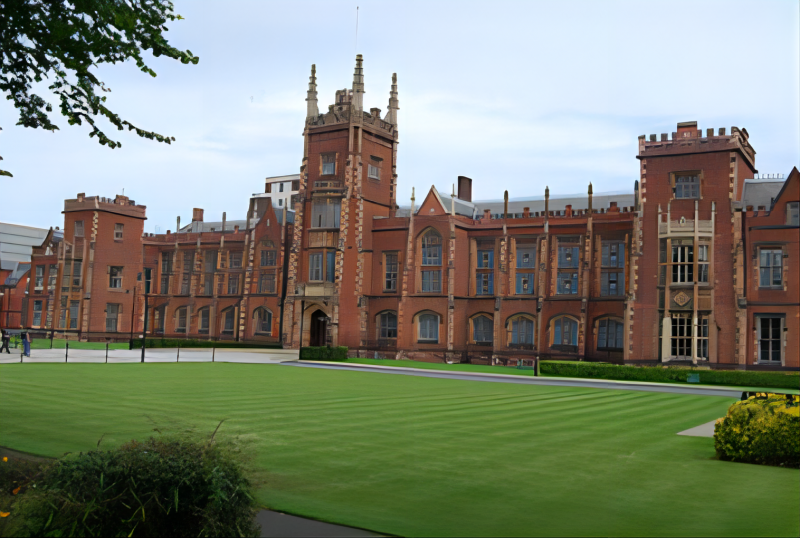 英國貝爾法斯特女王大學研究生入學條件