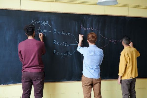 圭爾夫大學(xué)本科及研究生申請條件