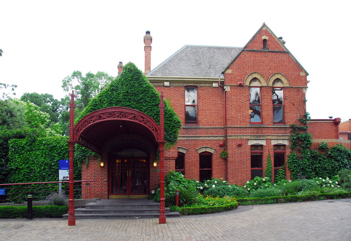 墨爾本大學留學費用