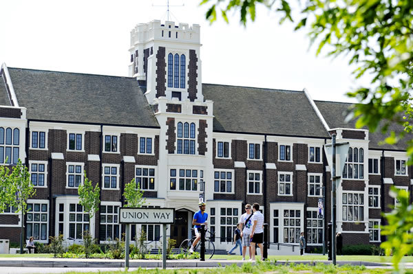 2023英國藝術(shù)設(shè)計(jì)大學(xué)排名榜單！