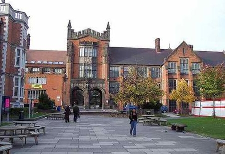 英國設(shè)計類專業(yè)大學(xué)排名TOp4
