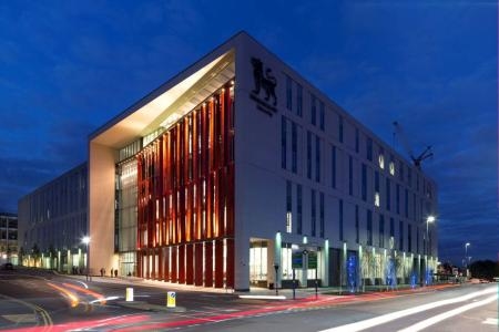 伯明翰城市大學(xué)很水嗎？排名情況如何？