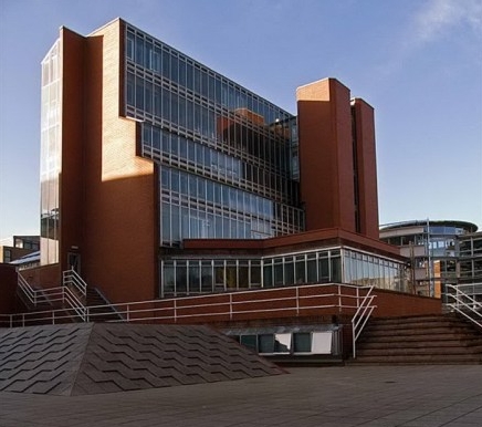 英國建筑類大學(xué)入學(xué)要求