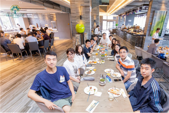 十年后 我后悔留學(xué)香港的決定了嗎?