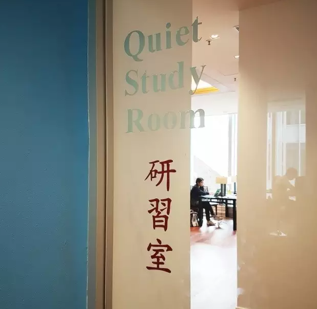 香港大學(xué)圖片校園美景有哪些（香港大學(xué)畢業(yè)珍藏版美圖）