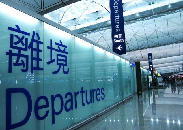 香港人移民舉家回流原因是什么？
