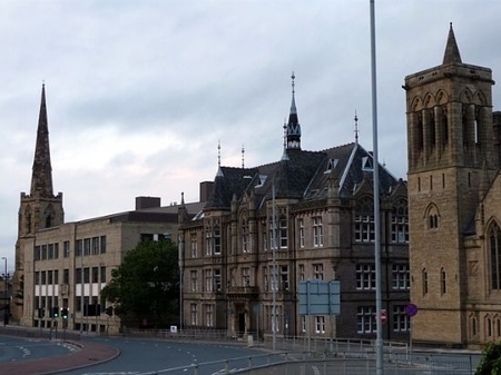 英國約克大學留學費用大概多少？