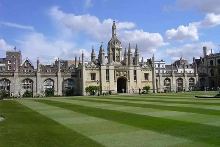英國約克大學研究生申請條件是什么？