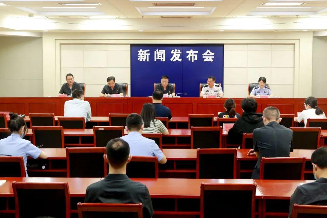 逾期什么時(shí)候限制出國(guó)境人員，賴(lài)賬者在結(jié)案前一律不得出境