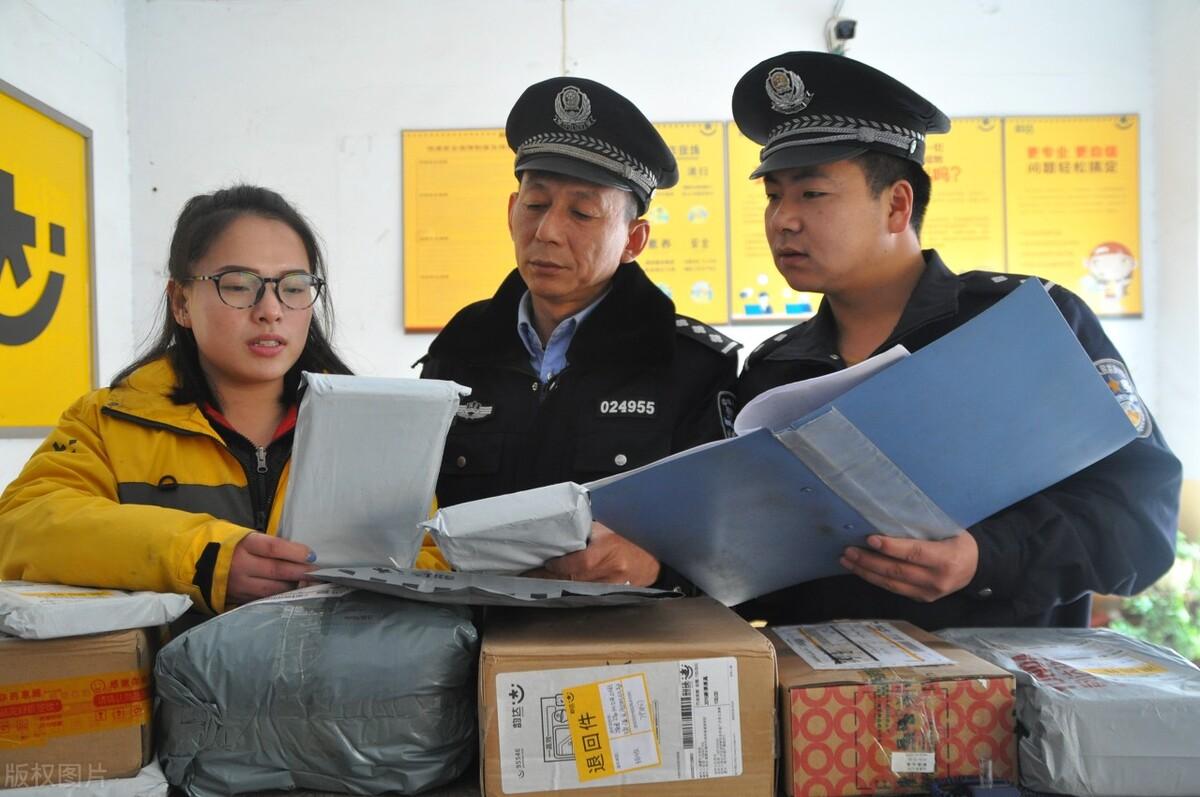被傳喚在國外回不來怎么辦,萬一被警察傳喚這里有你想要的答案(圖1)