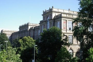 英國(guó)設(shè)計(jì)大學(xué)誰(shuí)最棒？我悄悄地告訴你