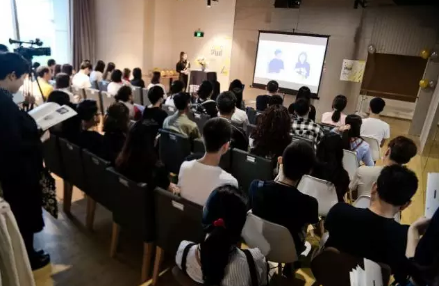 你知道SFK又出什么大事件了嗎？是關(guān)于服裝的嗎？