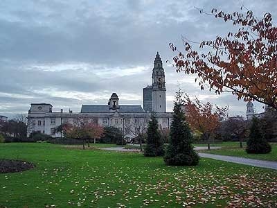 大學皇家霍洛威是貴族學校嗎？