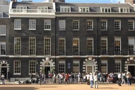 英國(guó)aa和南加州建筑學(xué)院,哪一所比較好?