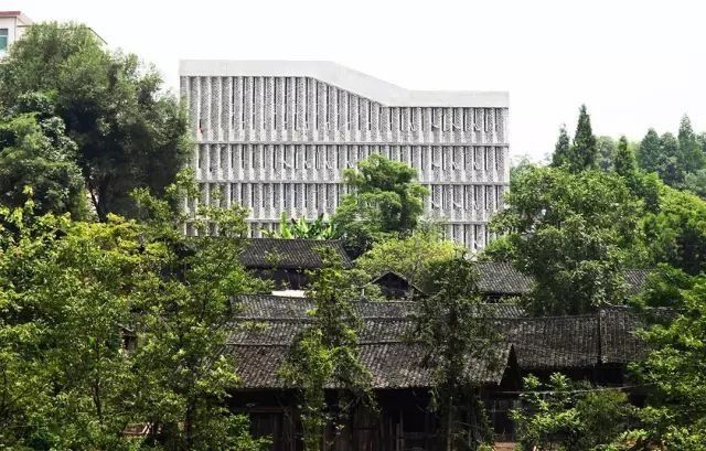 香港大學(xué)建筑設(shè)計(jì)專(zhuān)業(yè)申請(qǐng)需要什么要求？