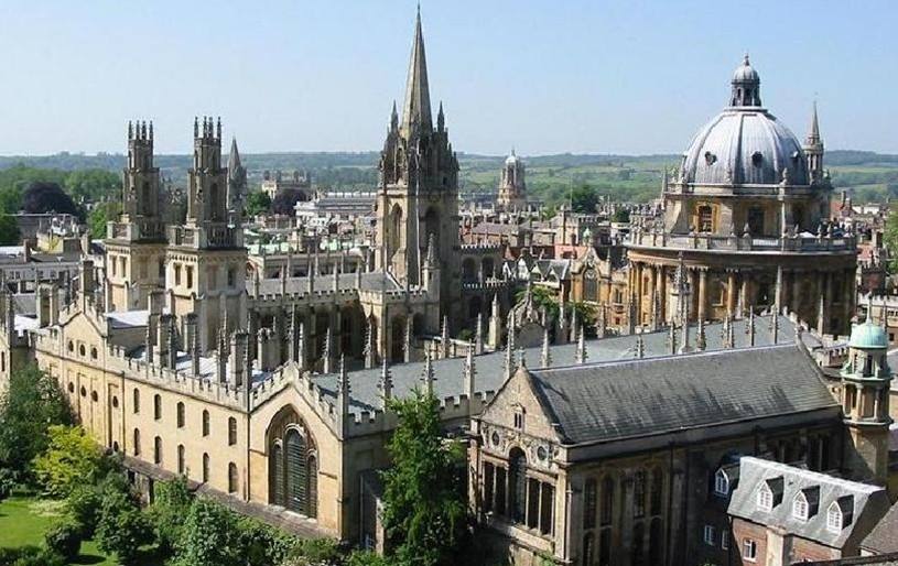 2022年英國利茲大學(xué)法學(xué)院世界排名咋樣？