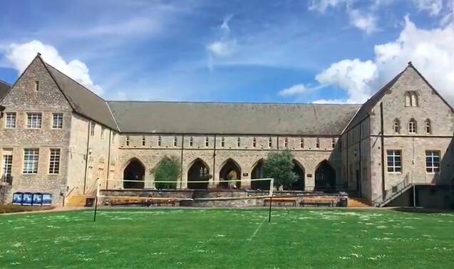 ?？巳卮髮W(xué)st luke校園在哪？