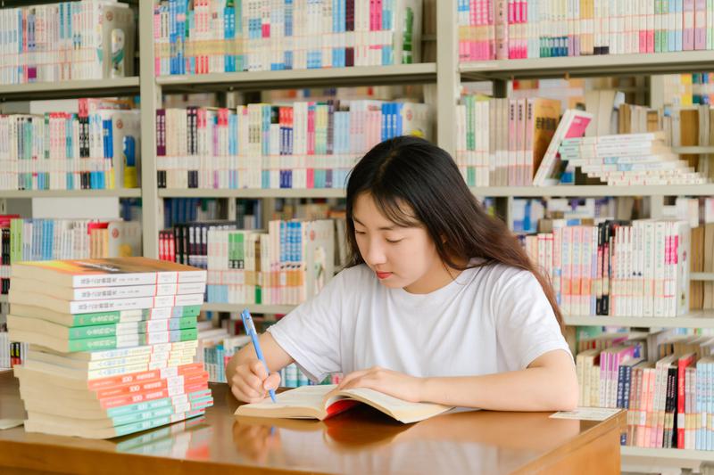 香港中文大學(xué)地址在哪兒？香港中文大學(xué)怎么樣？