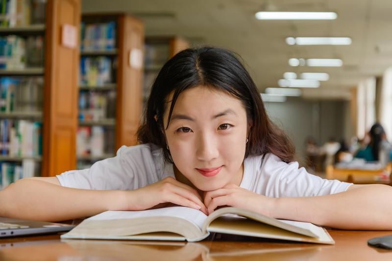 英國劍橋大學(xué)本科學(xué)費需要多少錢？