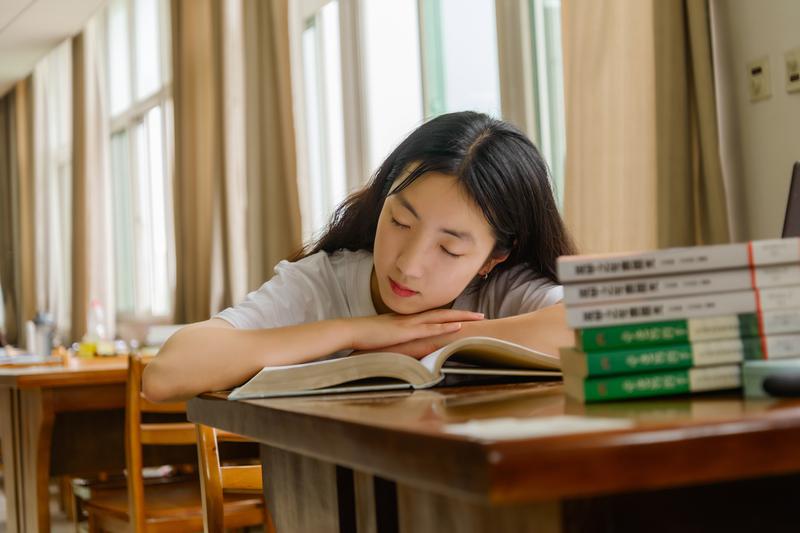 新西蘭梅西大學(xué)讀碩士開銷每年多少？