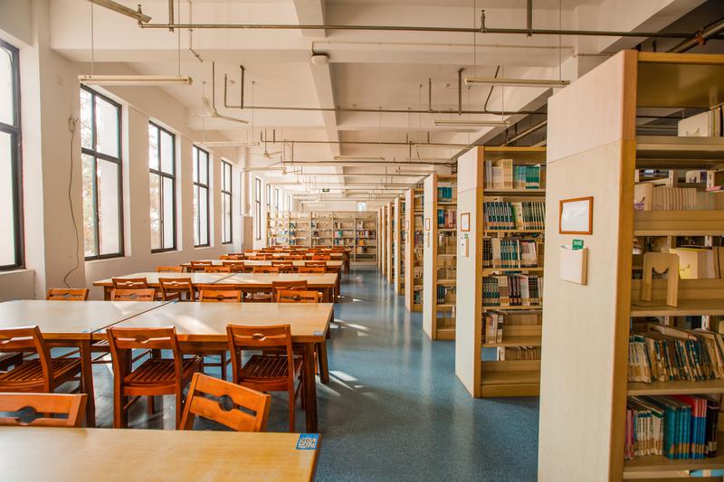 澳門科技大學(xué)和澳門城市大學(xué)誰好？