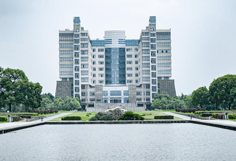 美國(guó)猶他大學(xué)留學(xué)碩士花費(fèi)一年要多少？