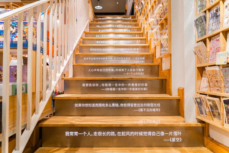 美國萊斯大學(xué)上碩士花費(fèi)一年大概多少？