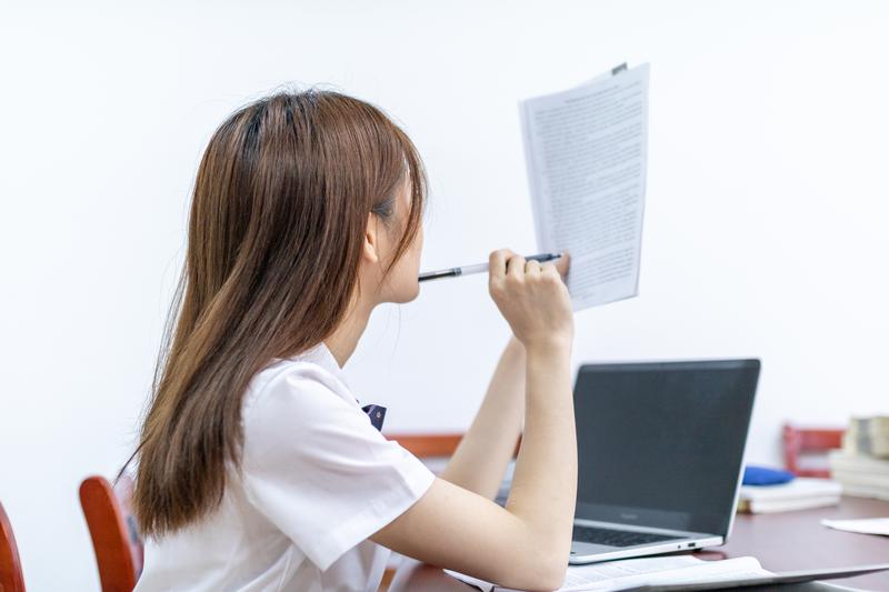 布里斯托大學(xué)和南安普頓大學(xué)哪個值得上？