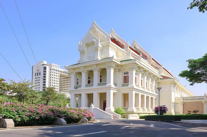 朱拉隆功大學