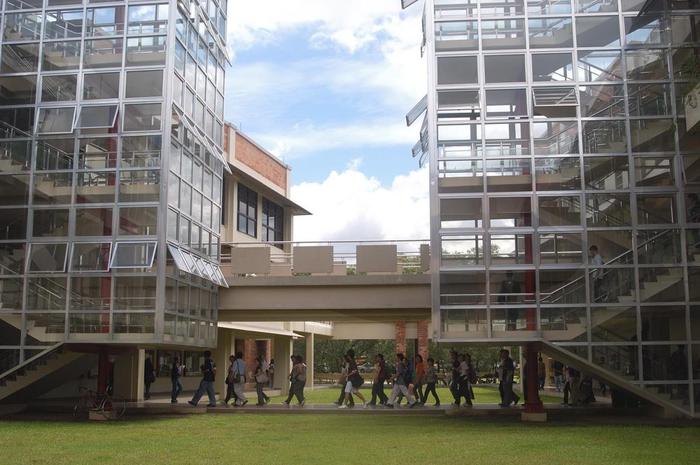 馬尼拉雅典耀大學(xué)申請