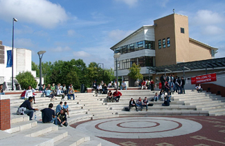 華威大學(xué)排名2024年QS世界大學(xué)排名