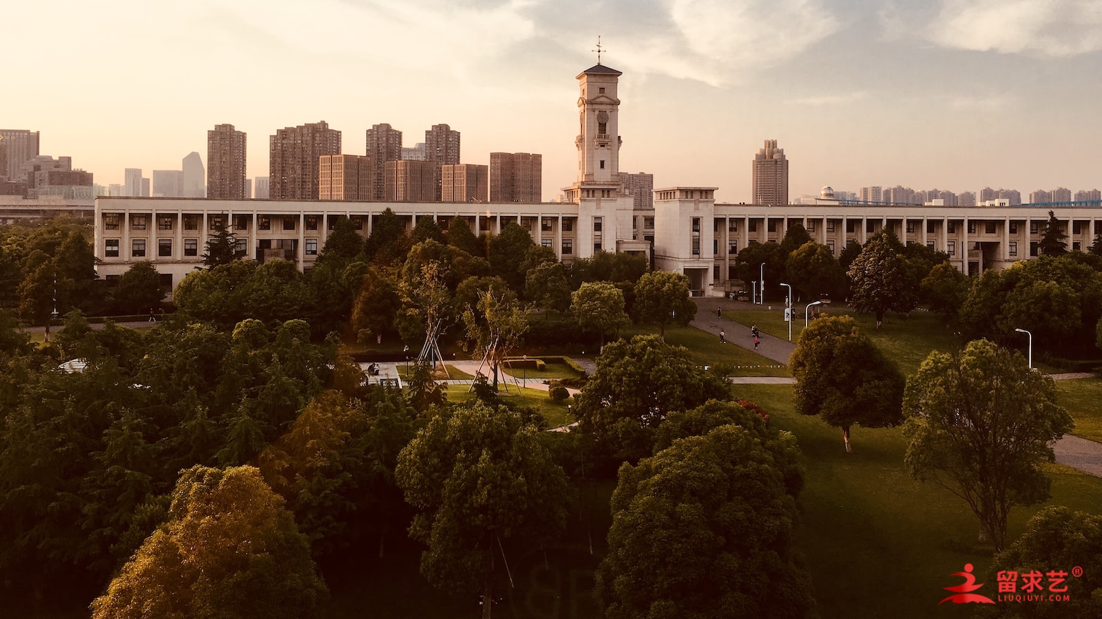 華威大學(xué)制造工程學(xué)院怎么樣？ 工程技術(shù)方向?qū)I(yè)有哪些？