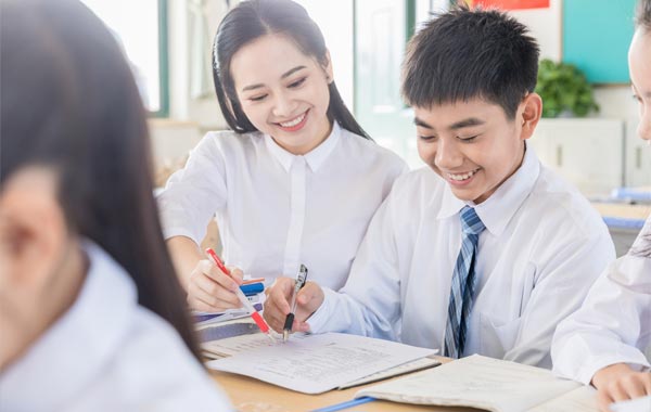 教師督學