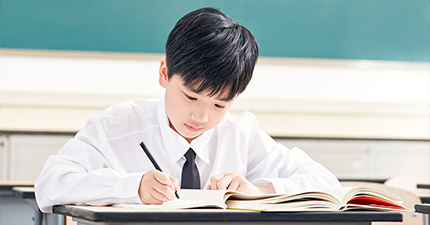 符合本地化教學